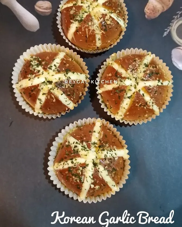 Roti bawang ala Korea (Korean garlic bread)